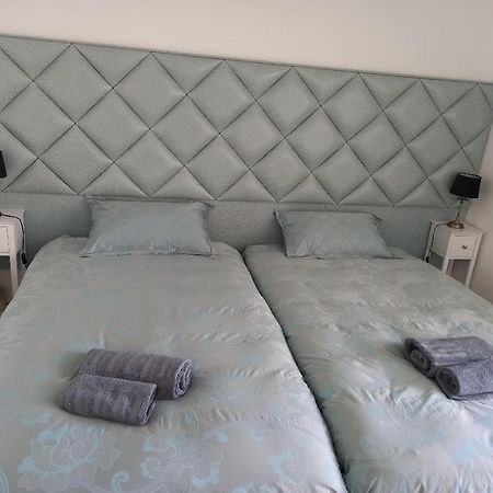 Parisian Sparkle Retreat Ньой сюр Сен Екстериор снимка