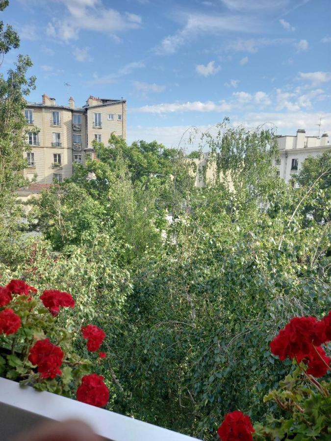 Parisian Sparkle Retreat Ньой сюр Сен Екстериор снимка