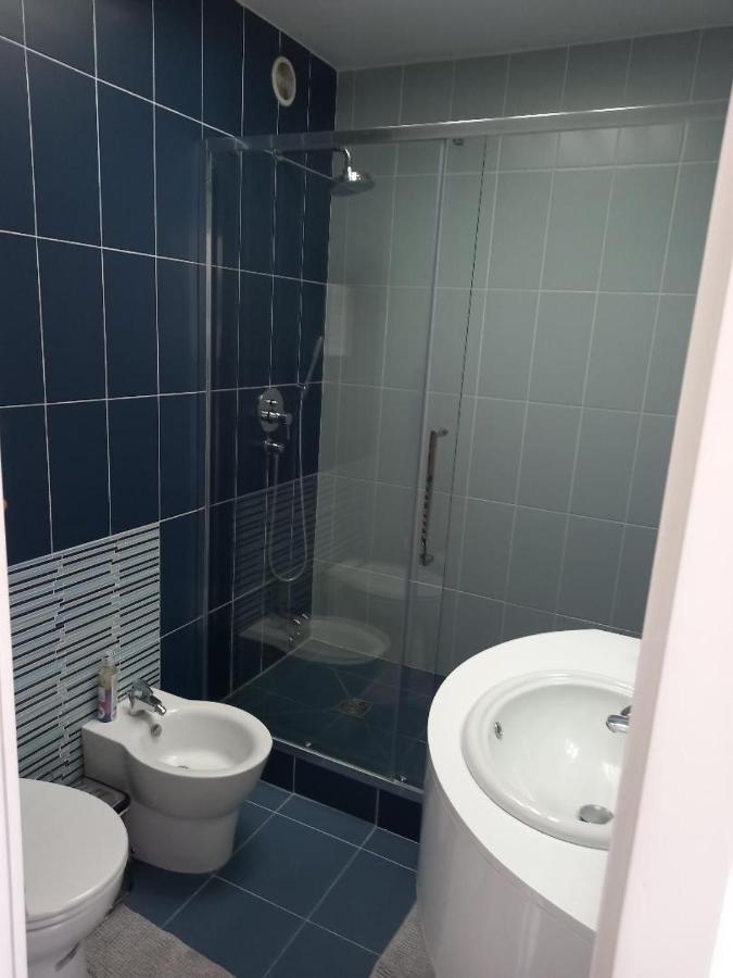 Parisian Sparkle Retreat Ньой сюр Сен Екстериор снимка